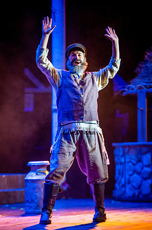 Fiddler-2ndFri-1196