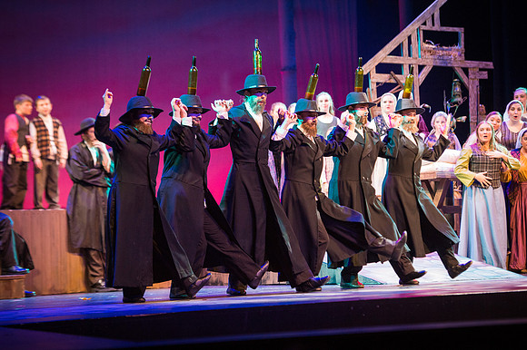 Fiddler-2ndFri-1675