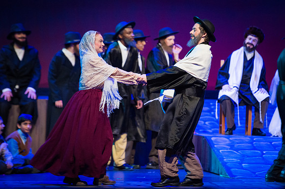 Fiddler-ClosingShow-276