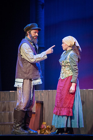 Fiddler-ClosingShow-407