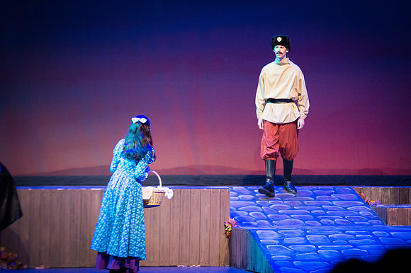 Fiddler-ClosingShow-300