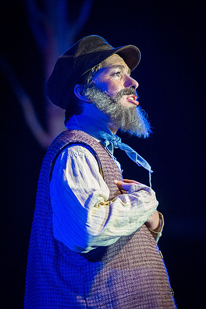Fiddler-2ndFri-1449