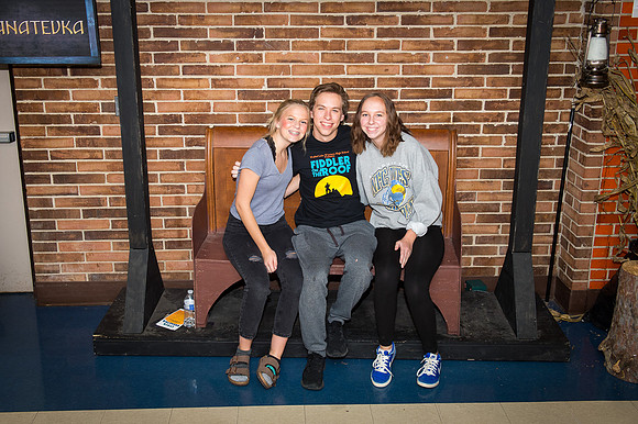 Fiddler-ClosingShow-571