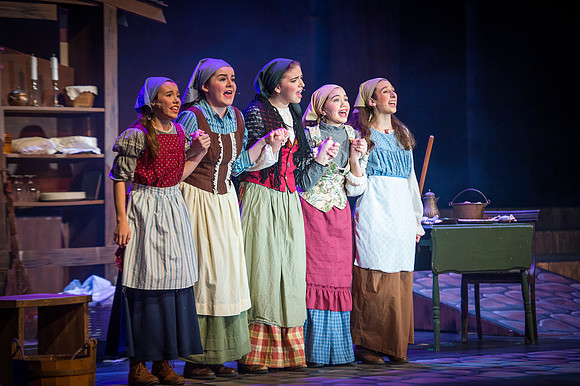 Fiddler-2ndFri-1149